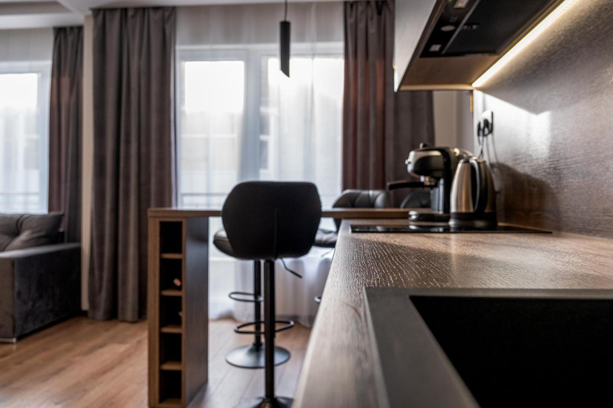 Luxury Redefined in City Center - Elevate Your Stay in a Smart and Modern Apartment