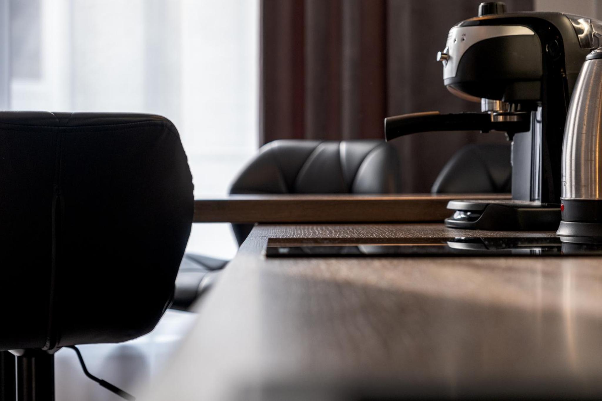 Luxury Redefined in City Center - Elevate Your Stay in a Smart and Modern Apartment