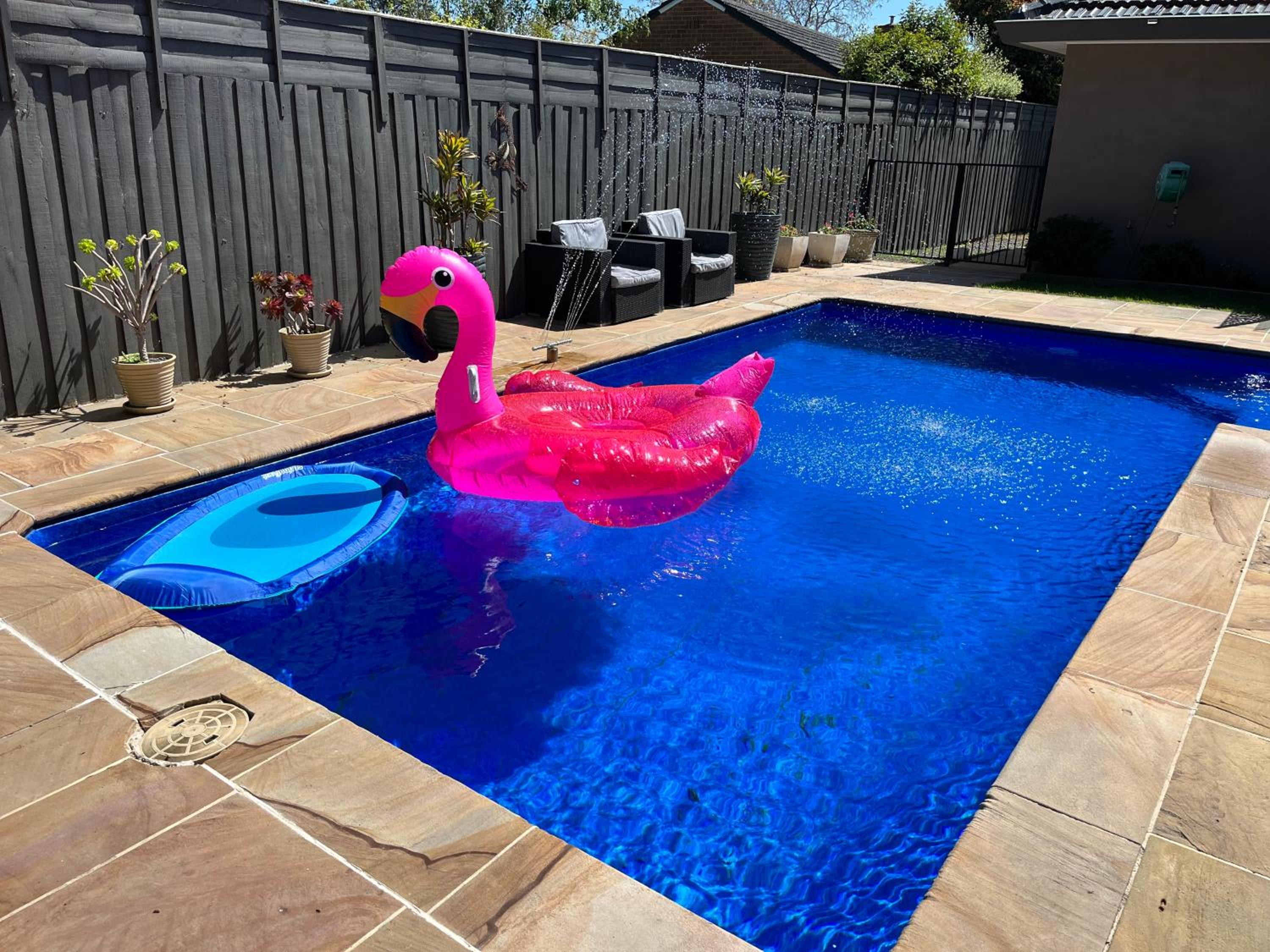 Spacious 3Bd n Pool family holiday home TF2223