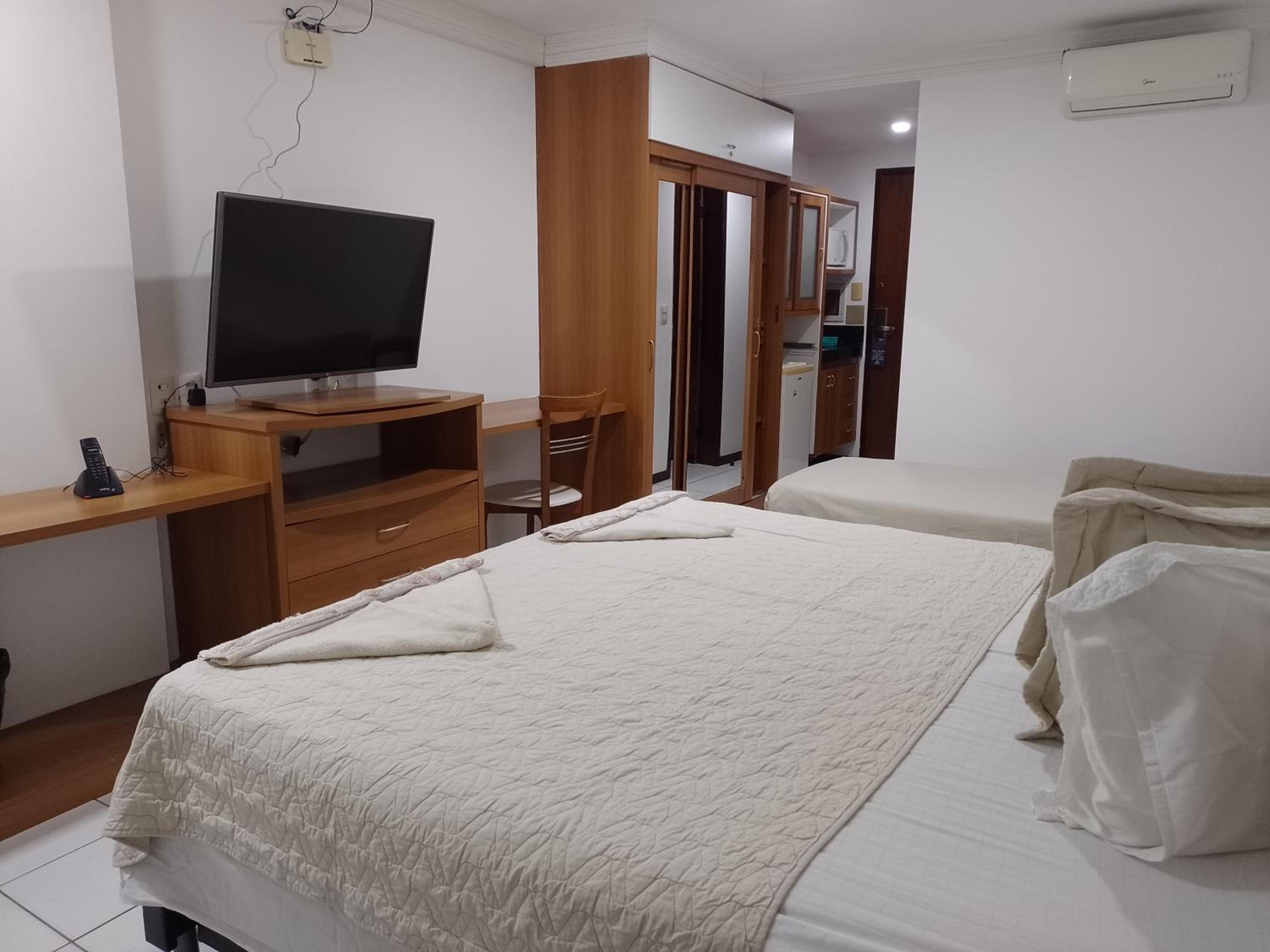 PONTA NEGRA FLAT APART