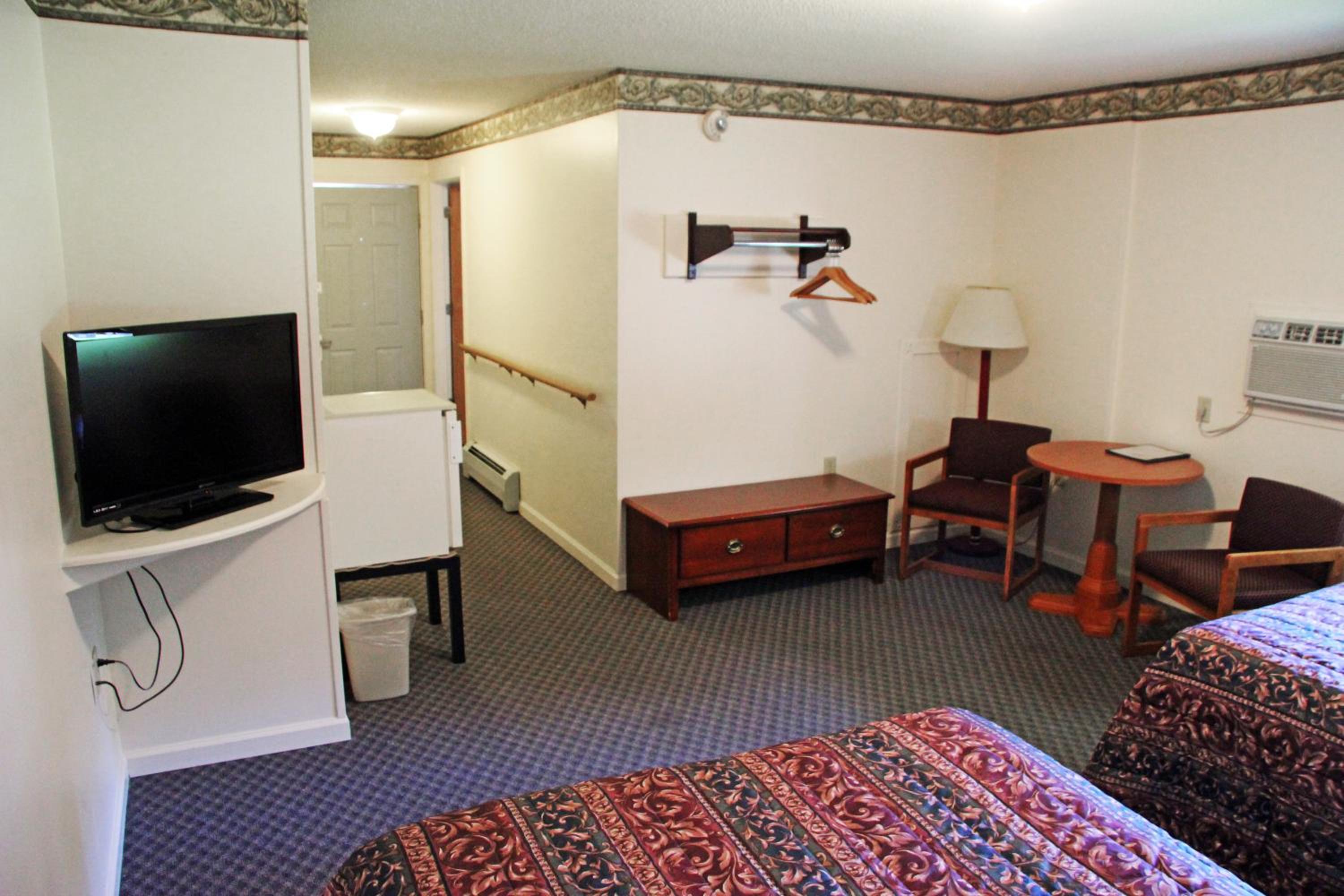 Potsdam Inn