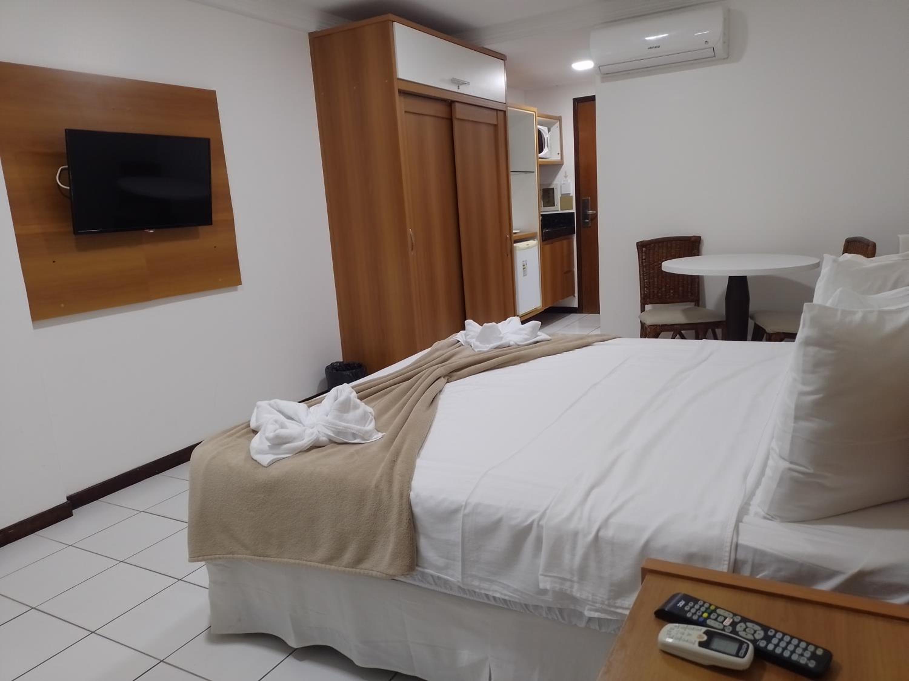PONTA NEGRA FLAT APART