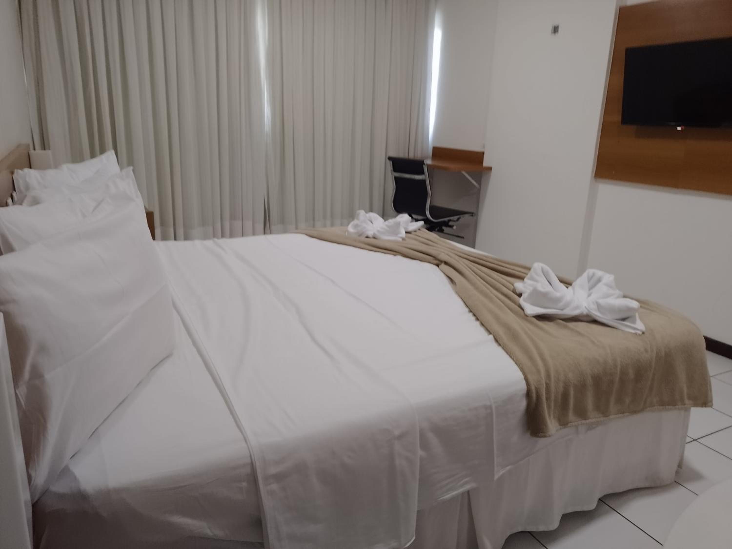 PONTA NEGRA FLAT APART