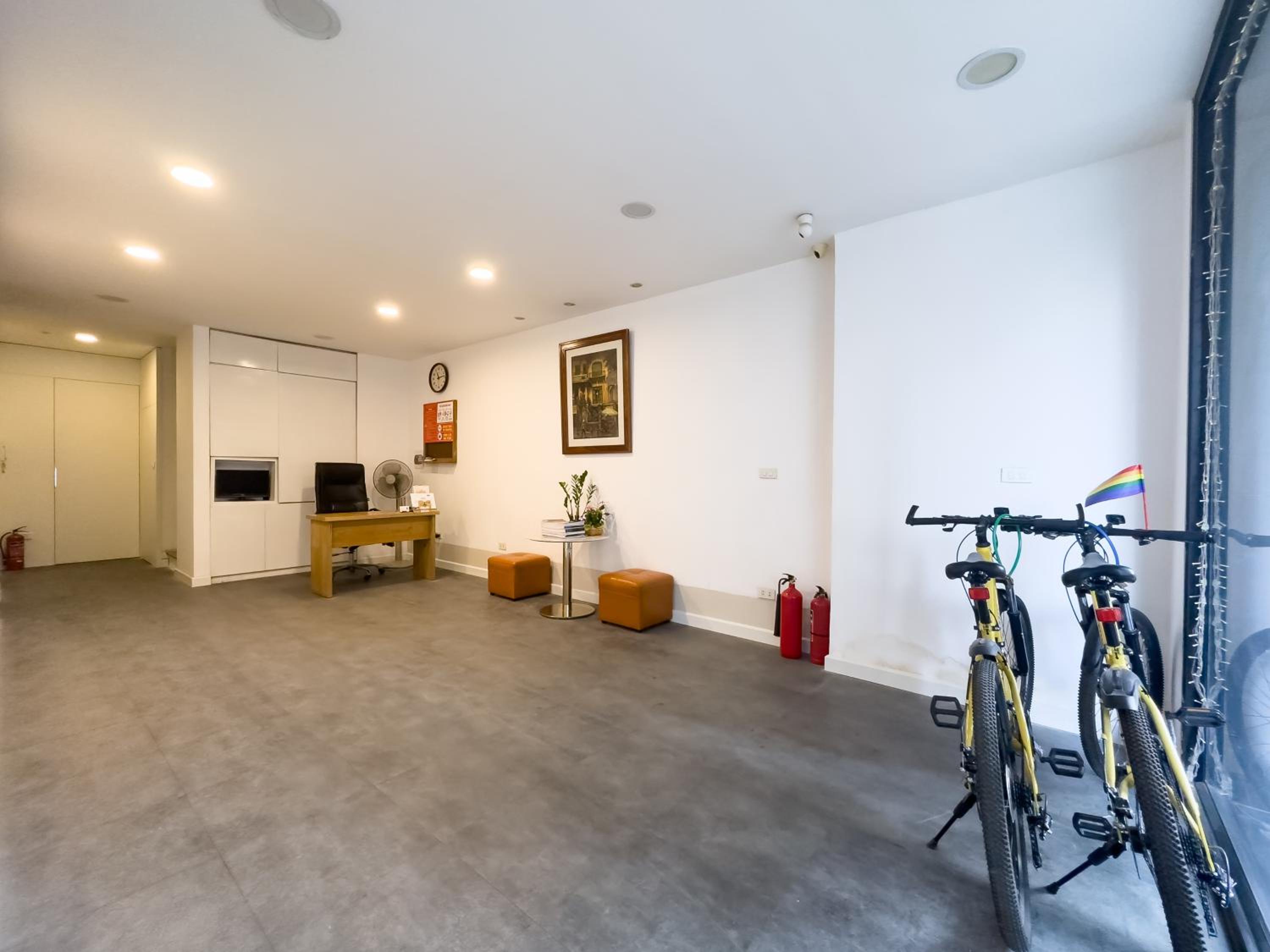 Sun Apartment 302