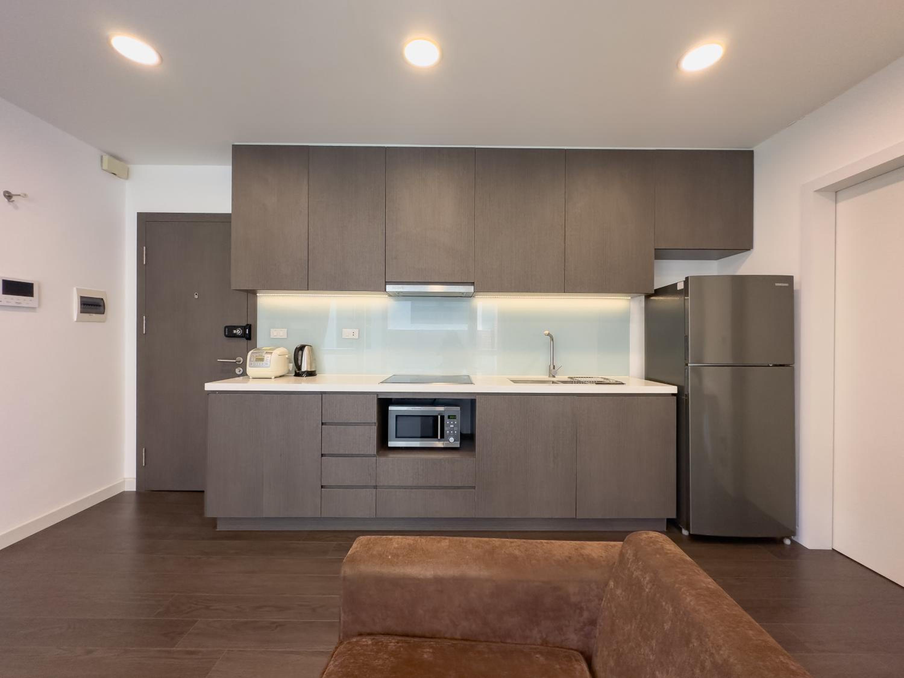 Sun Apartment 302