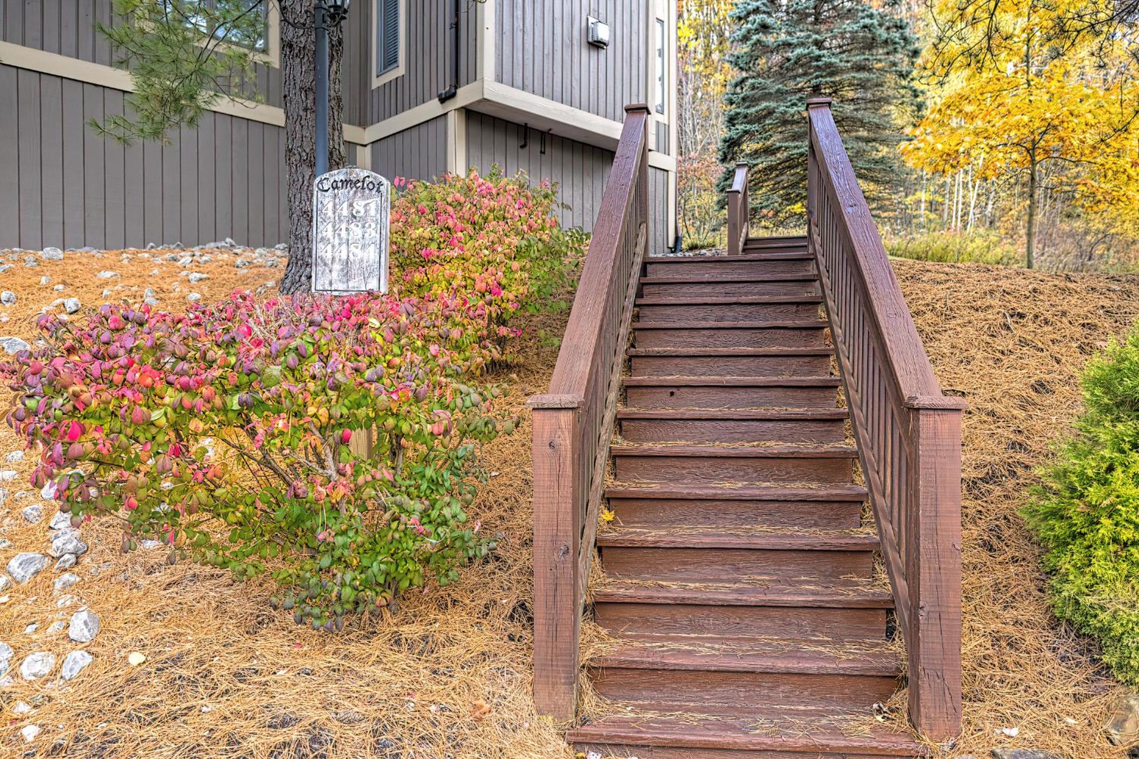 Sun & Snow Escape: Ski/Golf Condo at Peek & Peak view 3