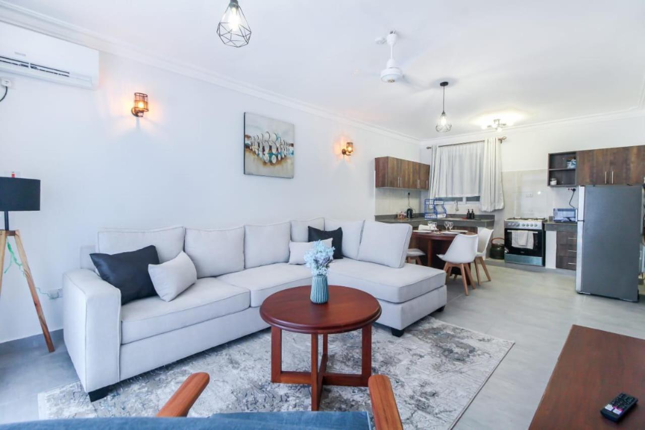 Serene 3br Apartment in Nyali-Has Swimming pool and AC view 3