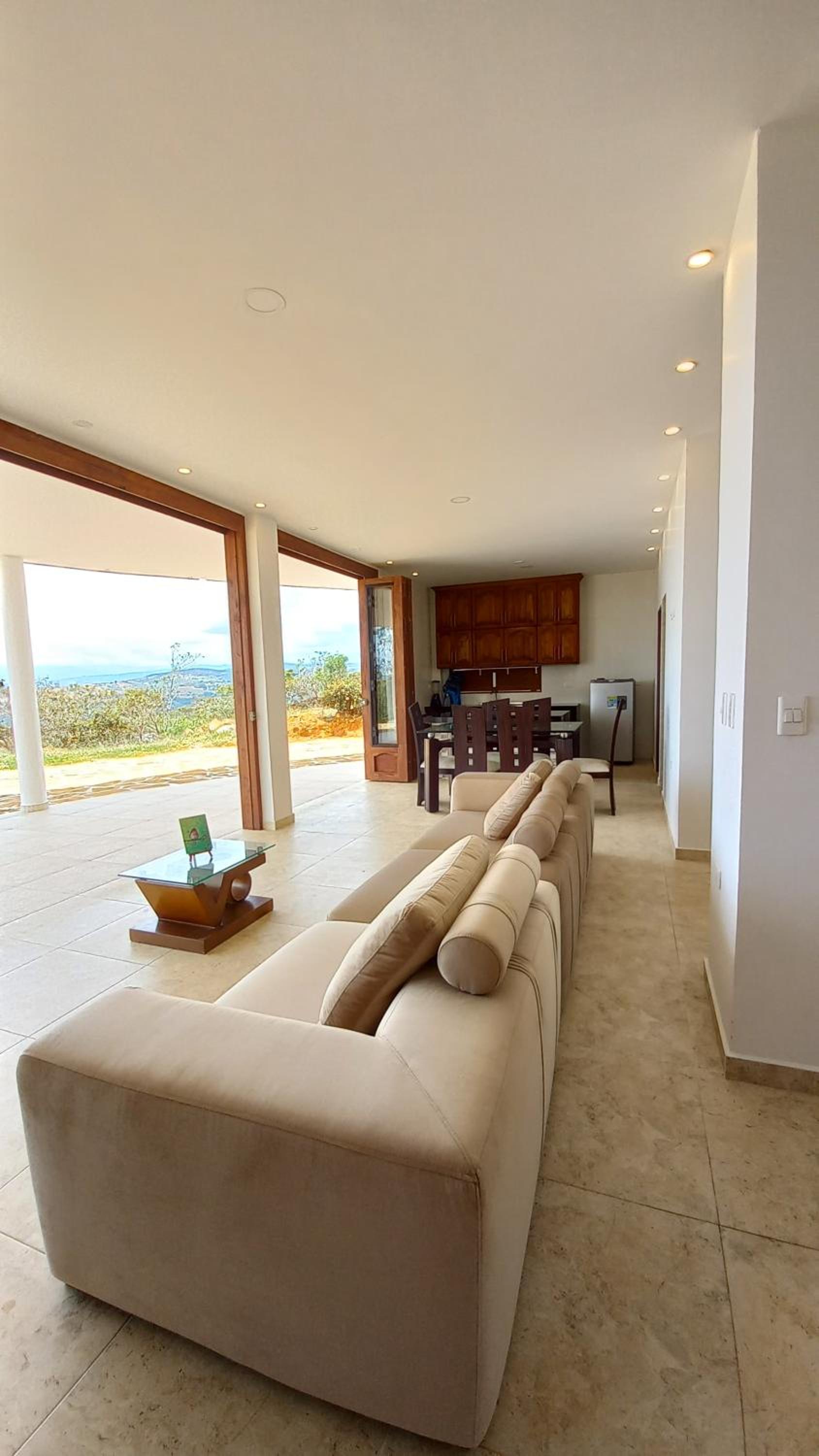 CASAS CAMPESTRES VILLA COVA Da IRIA BARICHARA