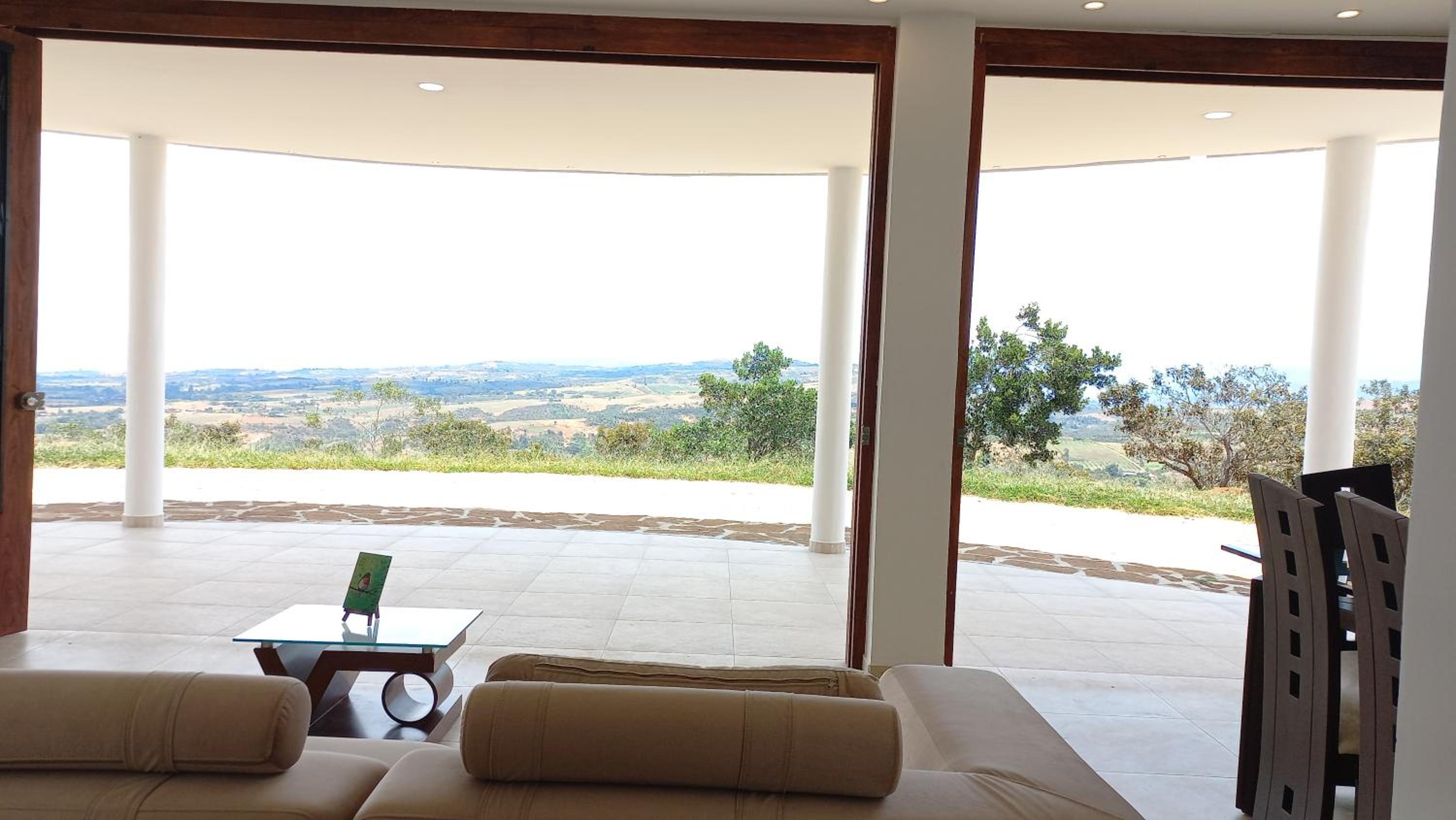 CASAS CAMPESTRES VILLA COVA Da IRIA BARICHARA