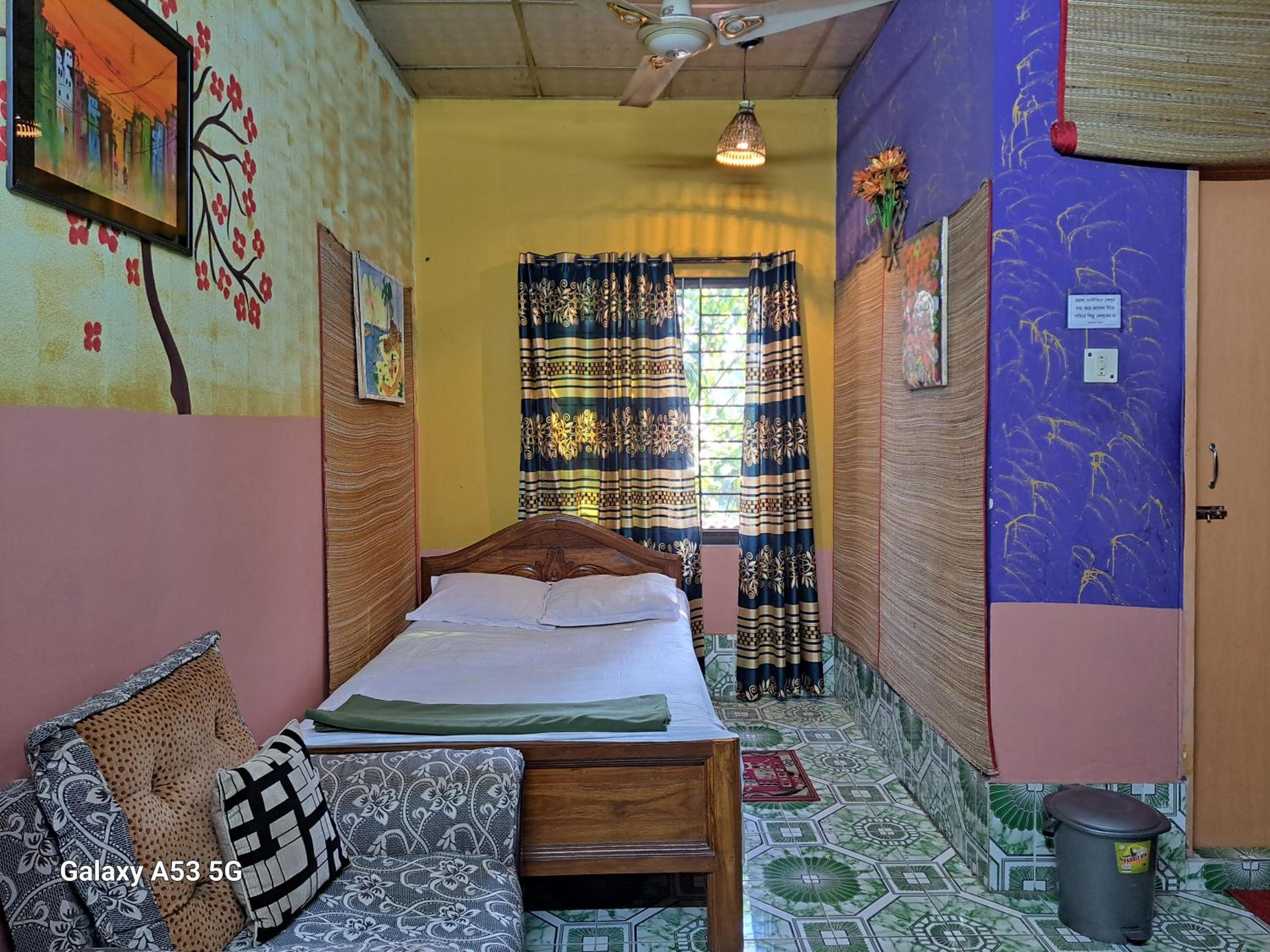 Green Leaf Guest House ColIege Road Sreemongal
