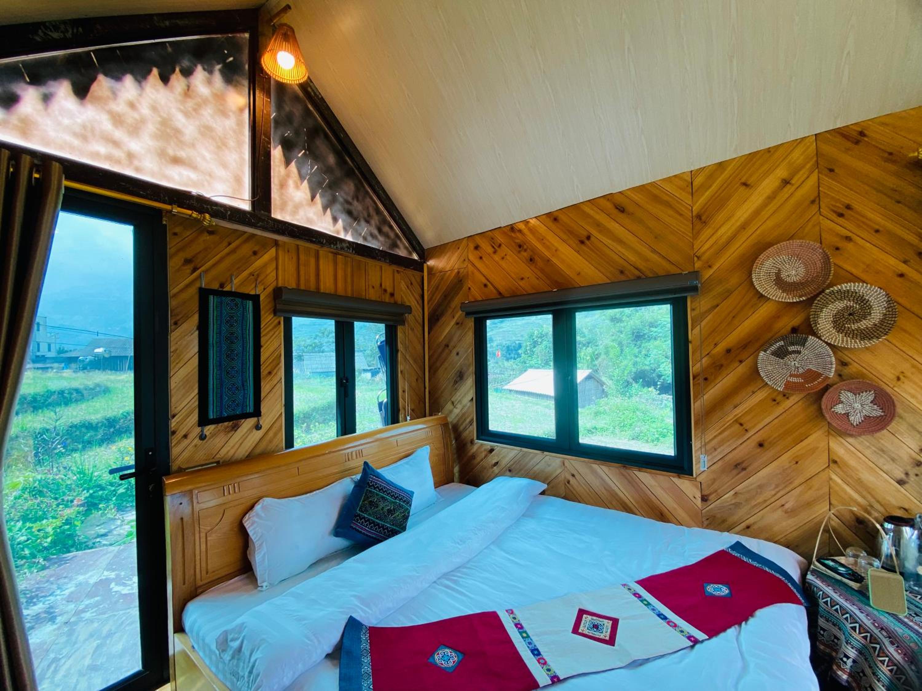 Thoc House Ta Van