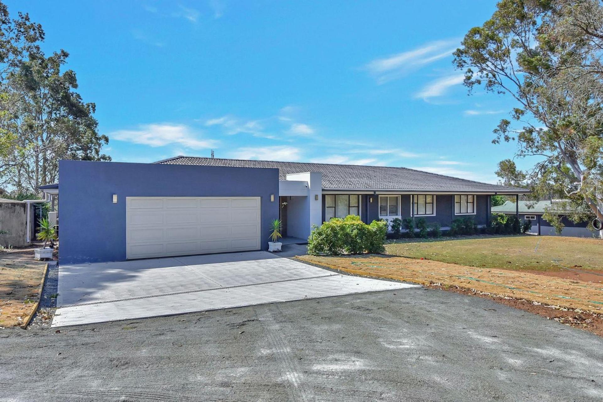 Palmers Lane On Vineyard 5br Homestead with Pool