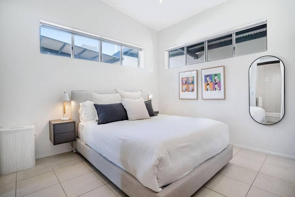 Lookout 334 - Endless Ocean Views - Rooftop Spa