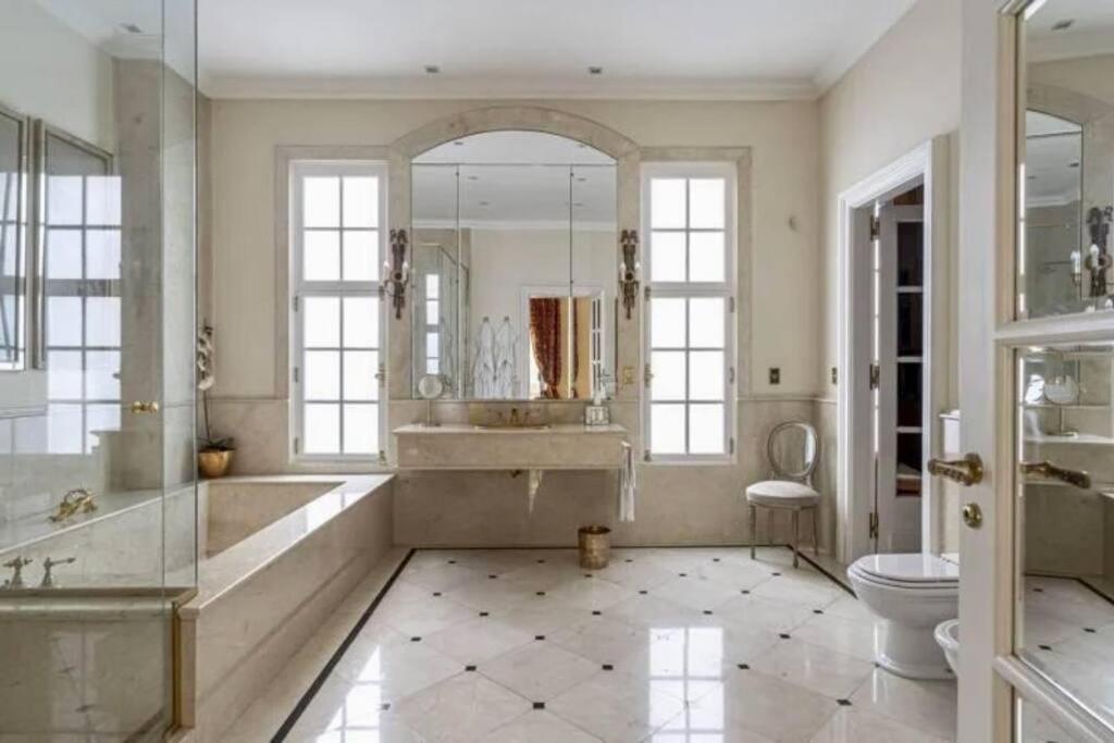 Belle Epoque Style Apartment Entire floor on the most sofisticated avenue of the city