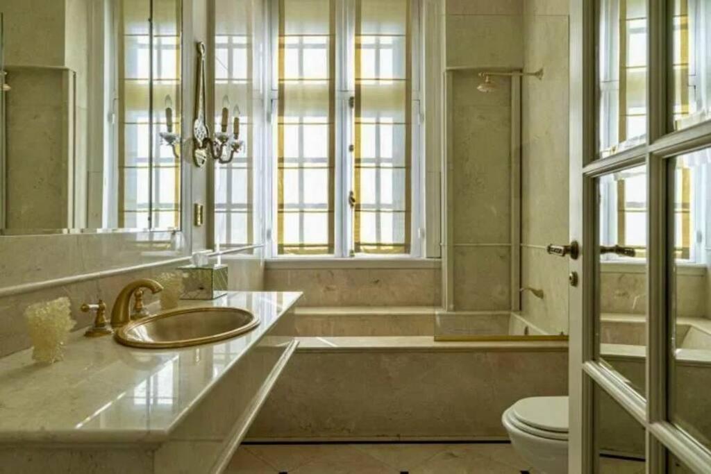 Belle Epoque Style Apartment Entire floor on the most sofisticated avenue of the city
