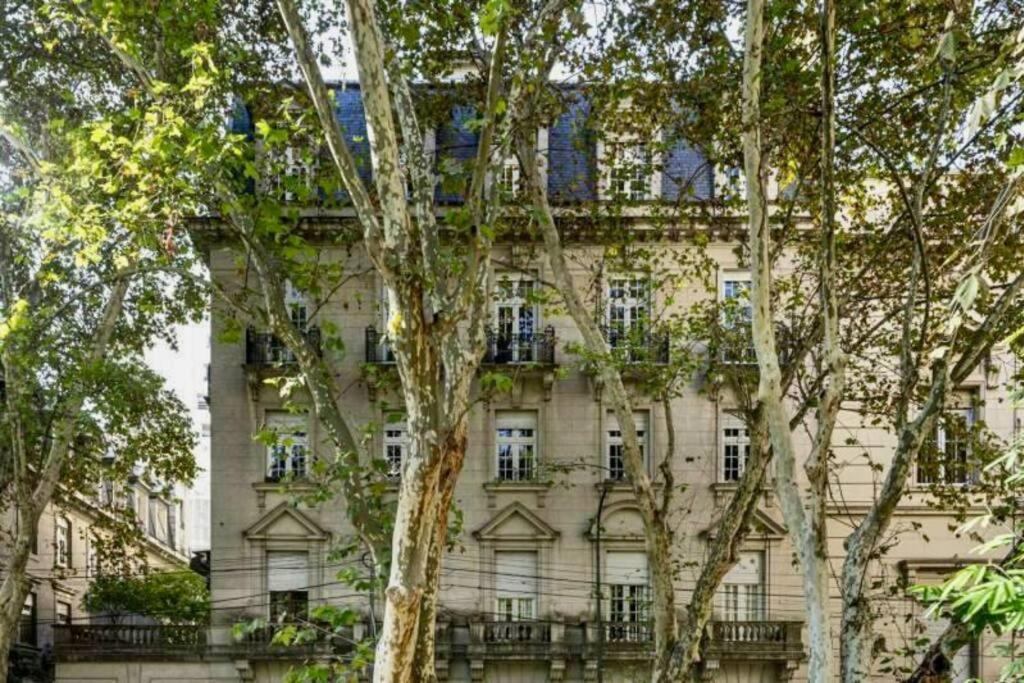 Belle Epoque Style Apartment Entire floor on the most sofisticated avenue of the city