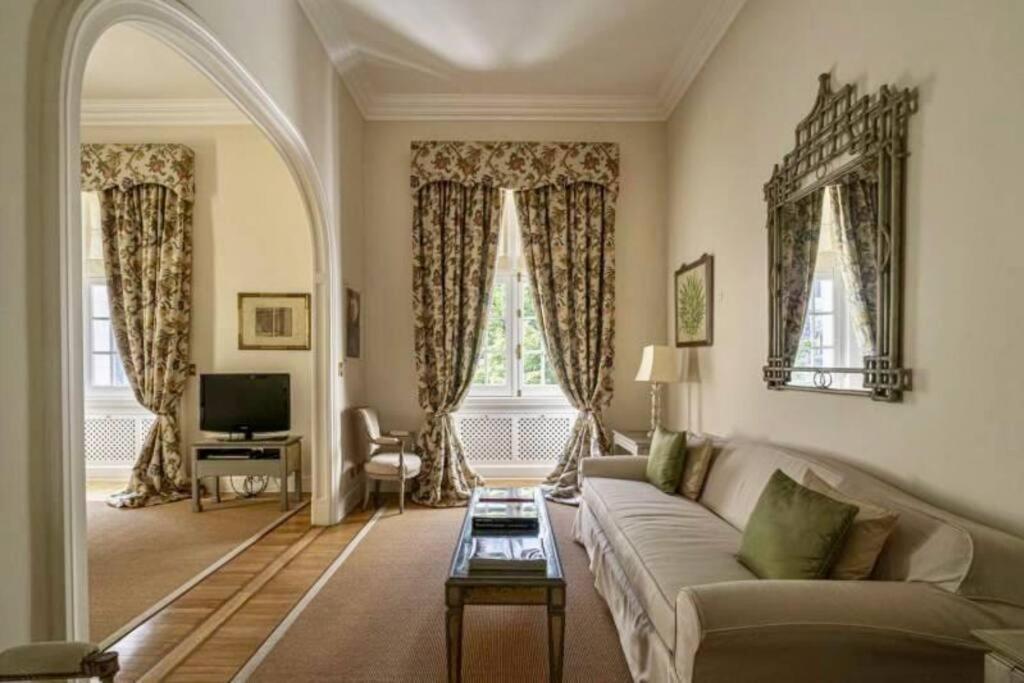 Belle Epoque Style Apartment Entire floor on the most sofisticated avenue of the city