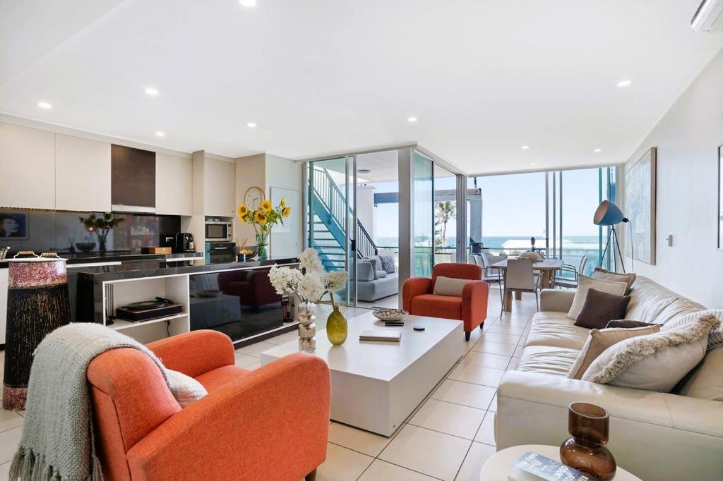 Lookout 334 - Endless Ocean Views - Rooftop Spa