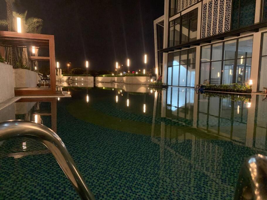 Anland Lakeview luxury apartment with park, Aeon Mall