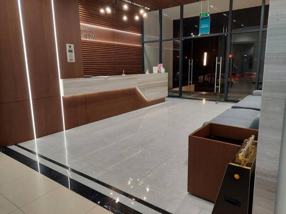 Anland Lakeview luxury apartment with park, Aeon Mall