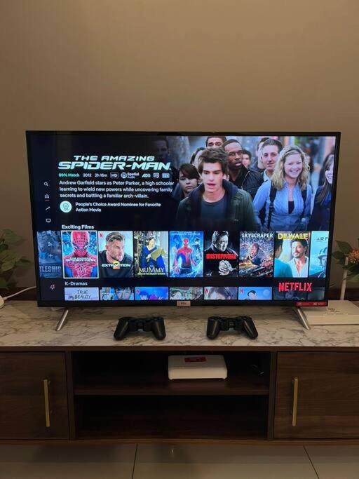 Arte Mont Kiara-KLCC View-Netflix-GameConsole-3Pax