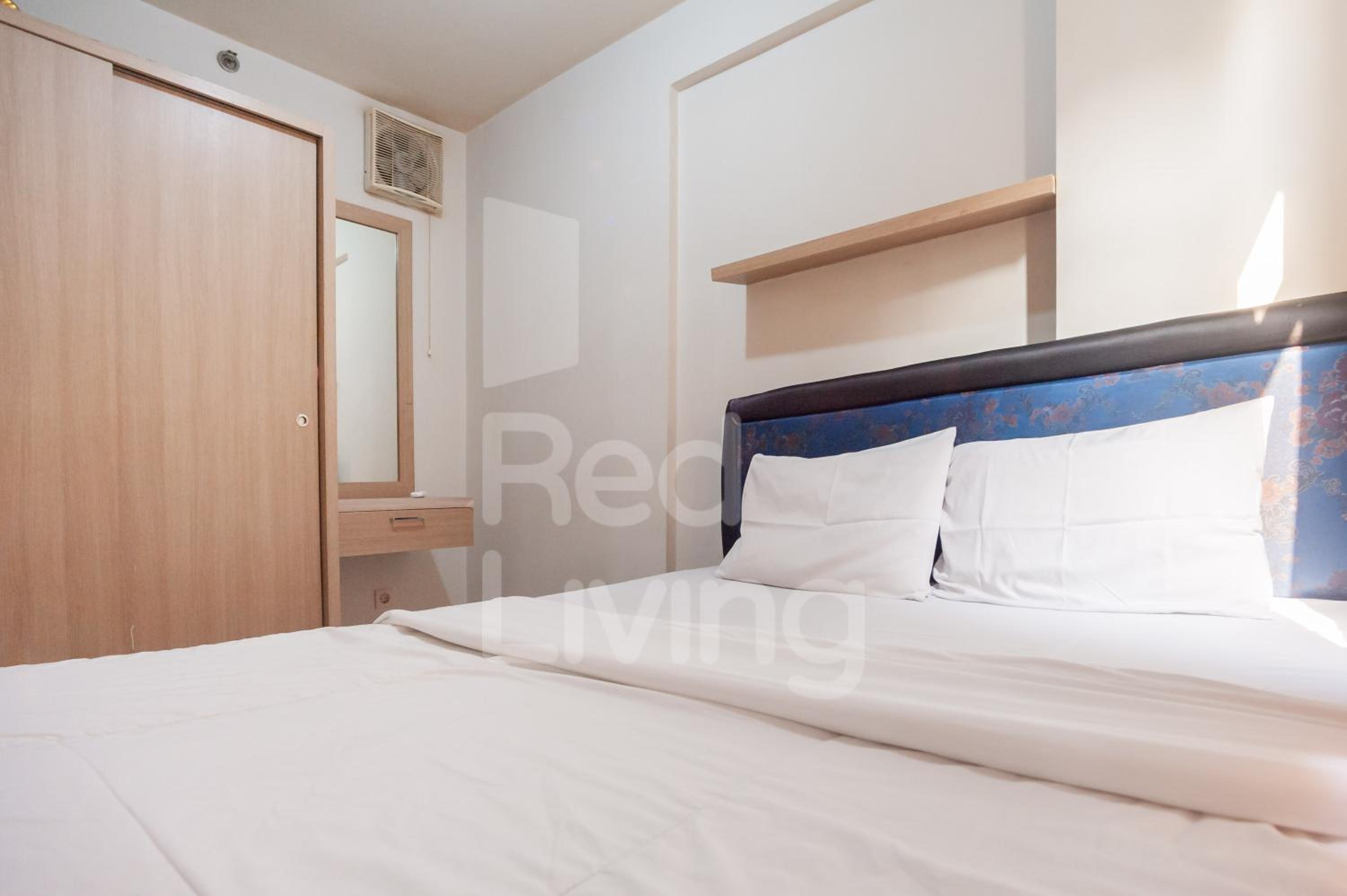 RedLiving Apartemen Kalibata City - RH Room Tower Gaharu view 5