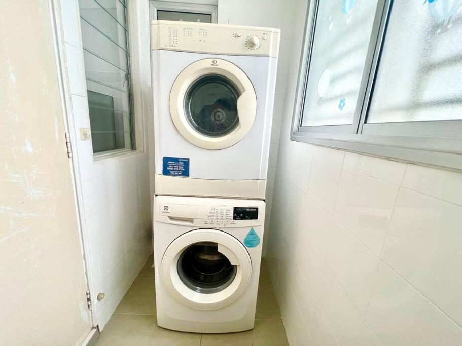 O3 1-12Pax Cozy Home Setia Alam SCCC TV&WiFi Pool photo 6
