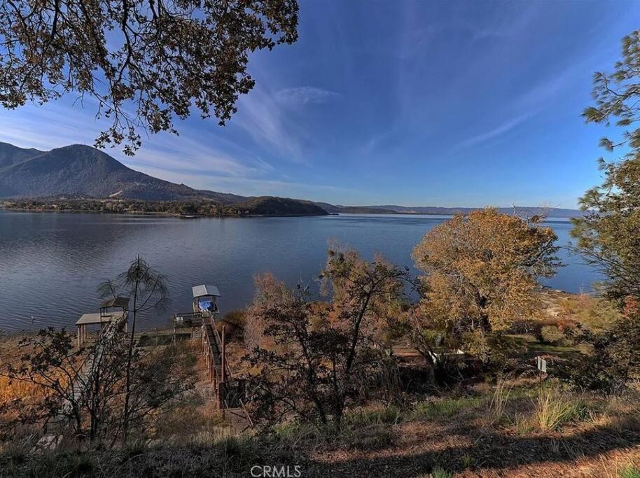 Glenhaven with Exotic Lake View