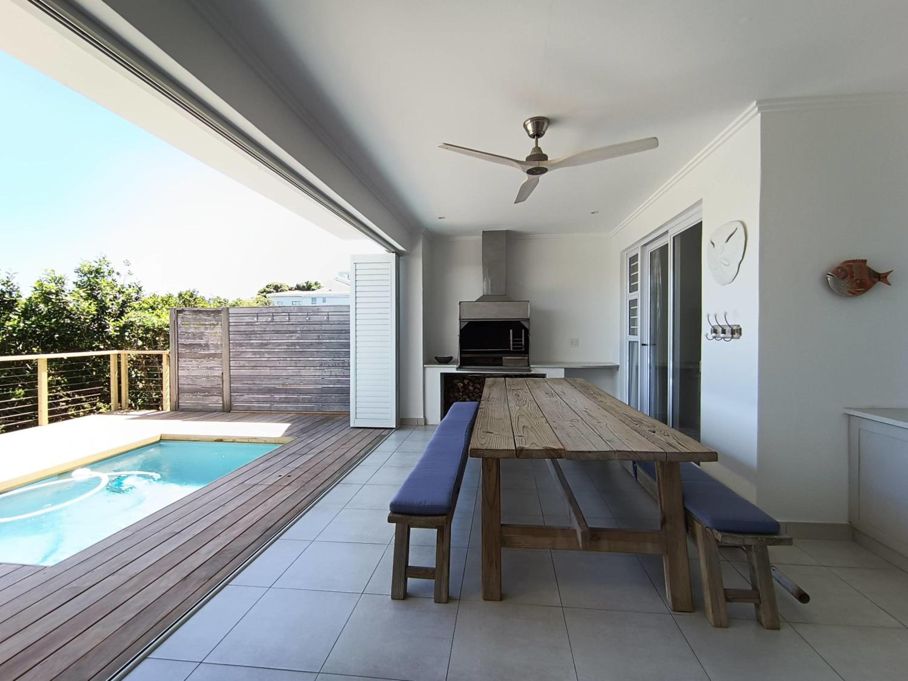 Beachy Head Hideaway 5 Pool Robberg 5 Beach view 5