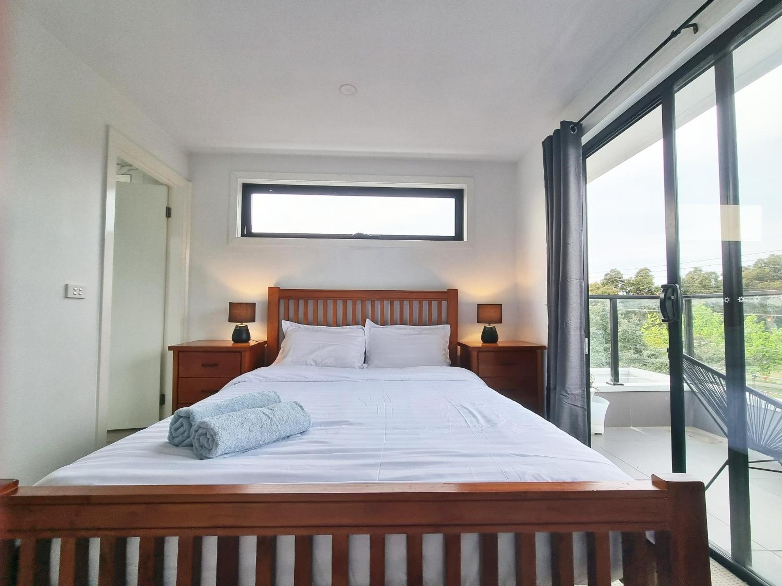 Rosie Townhouse in prime location close to CBD