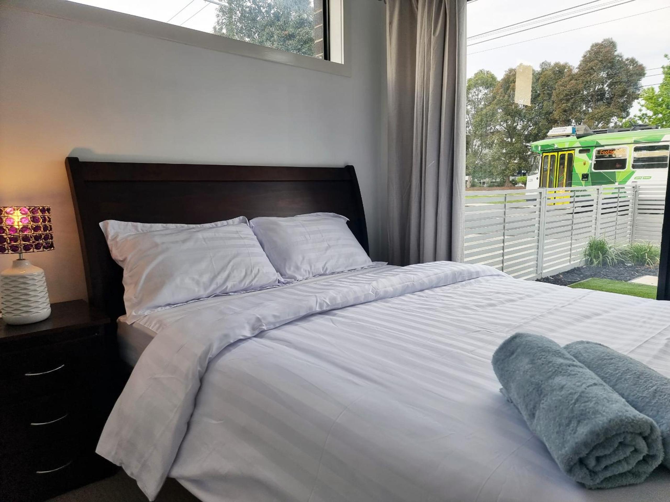 Rosie Townhouse in prime location close to CBD