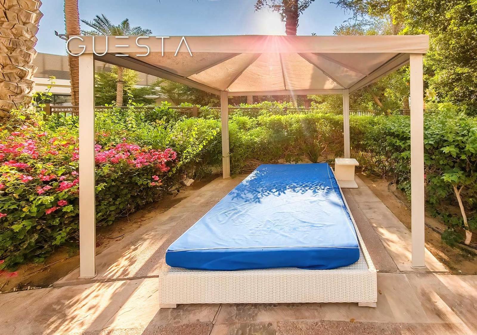 Fairmont Apartments The Palm, Free access to hotel beach and pools