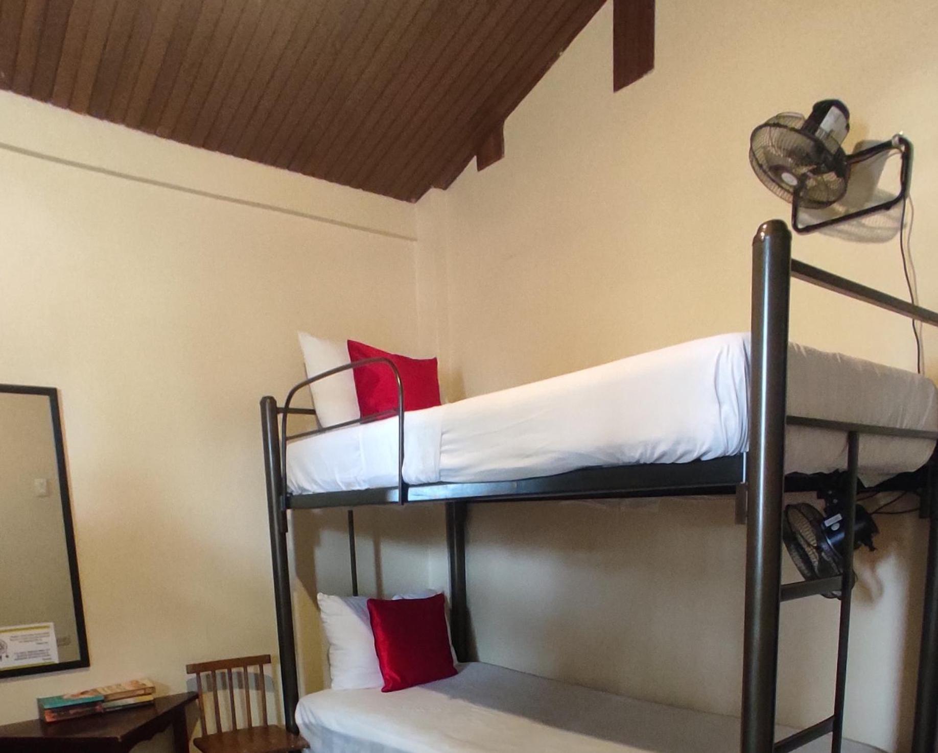Dreamkapture Hostel close to the airport and bus terminal