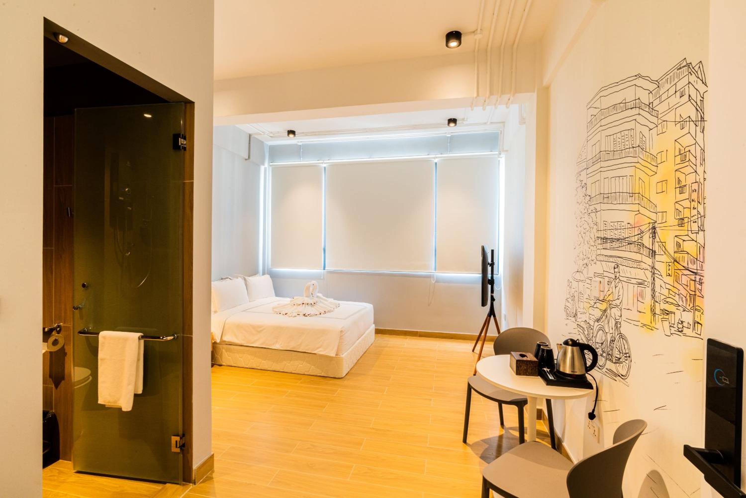Emerald Hotel Residence view 4