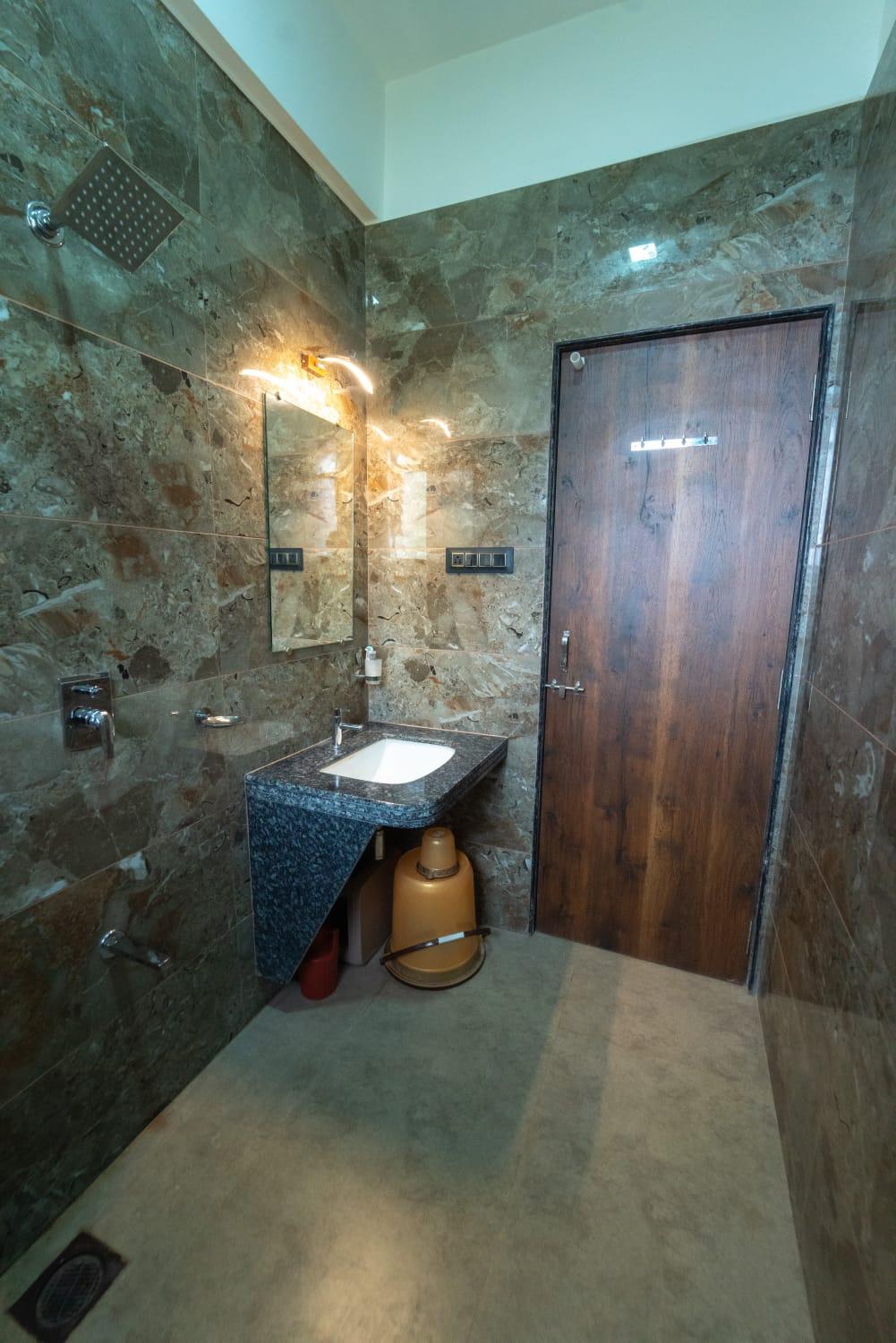 Colorbar Villa