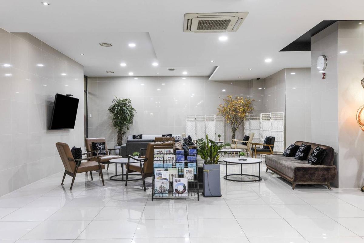 hotel reception
