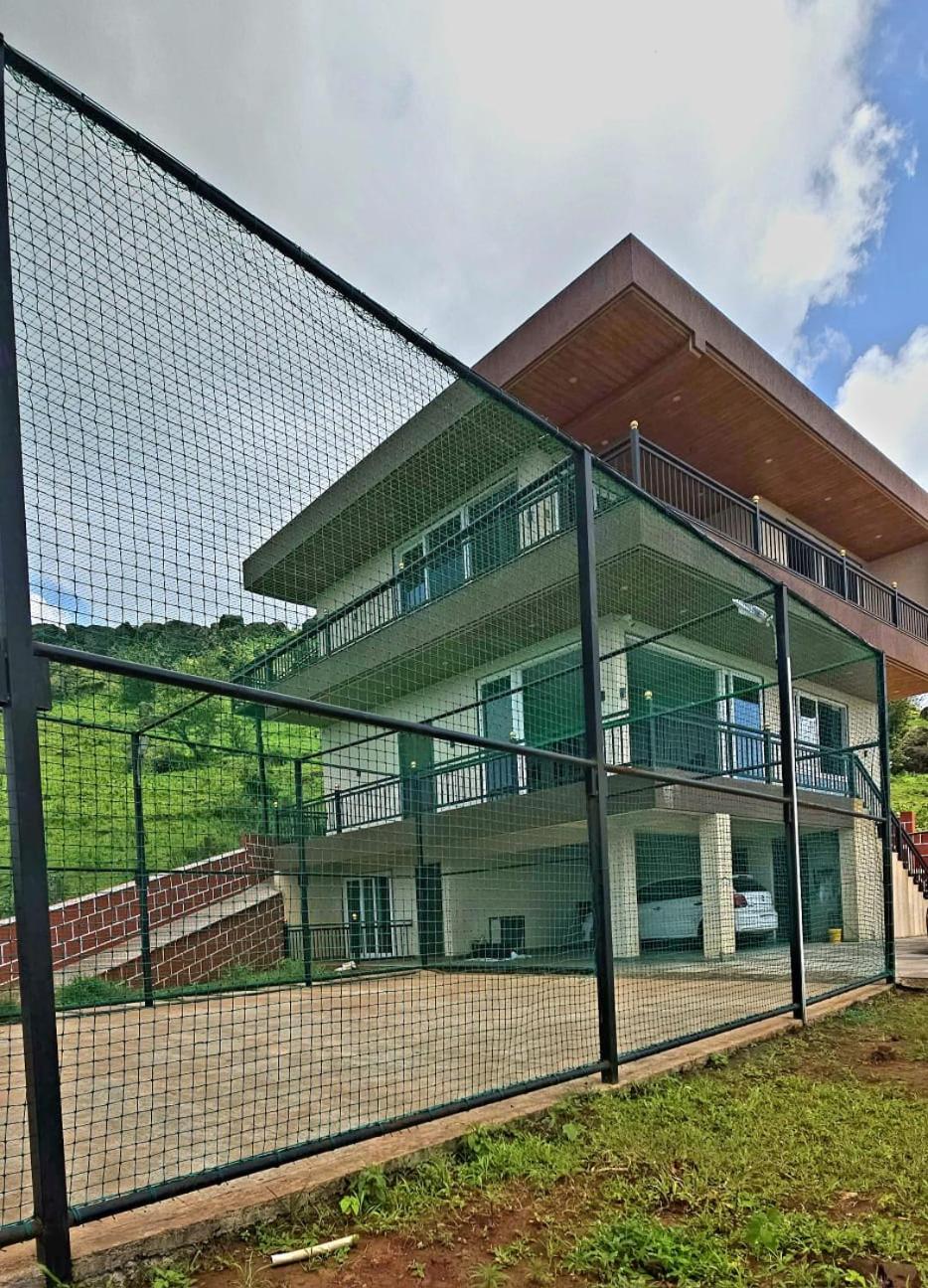 Colorbar Villa