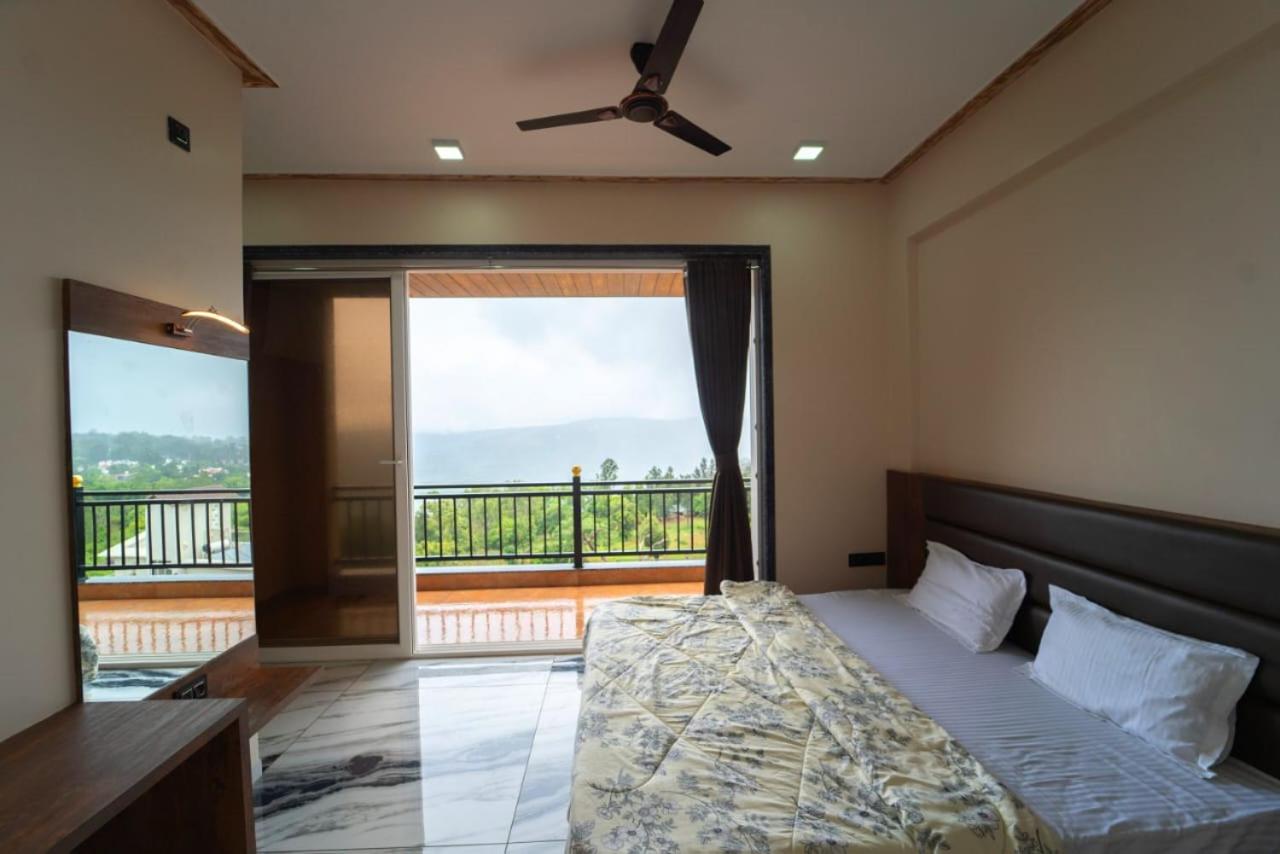Colorbar Villa