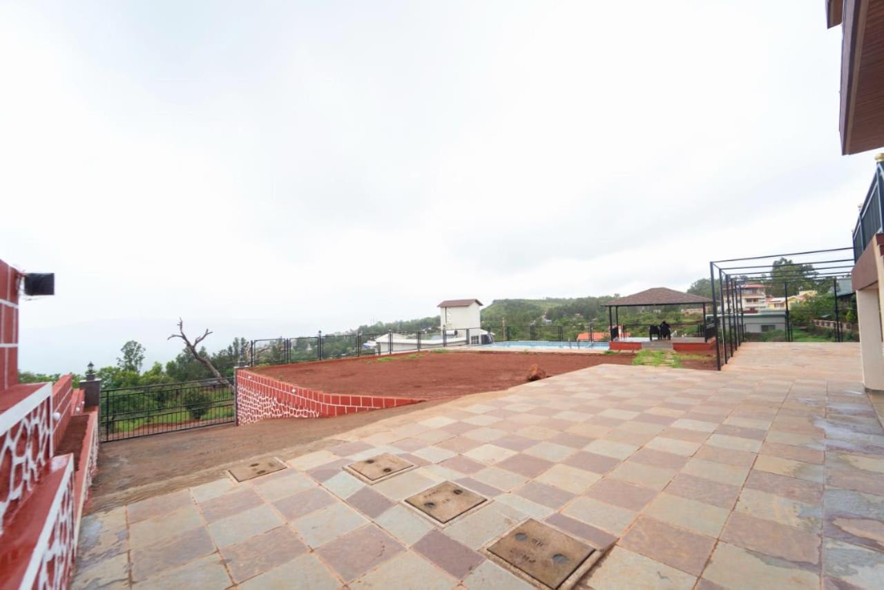 Colorbar Villa