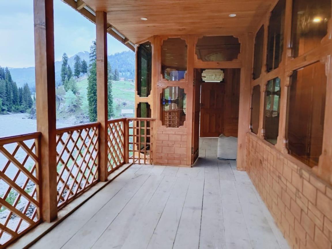Kashmir Star Guest House & Family Resort view 4