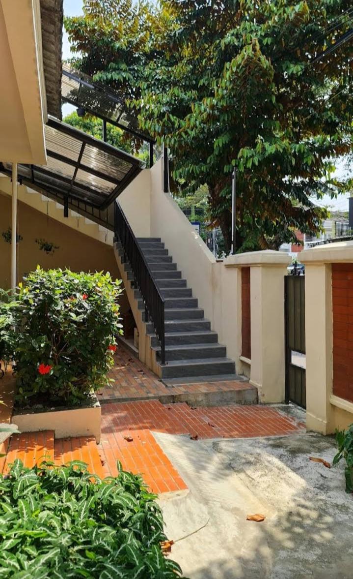 GABS GETHOUSE view 3