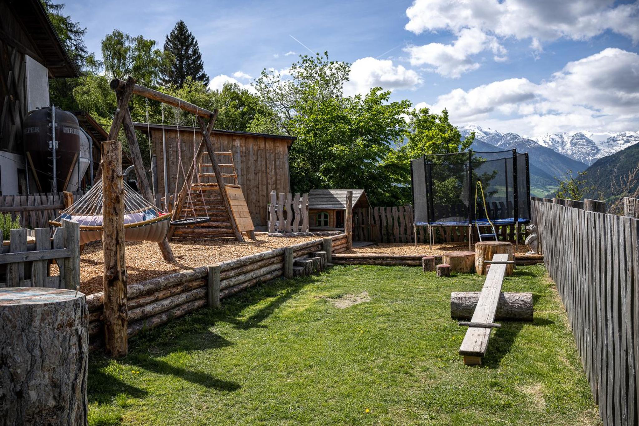 Photo 15