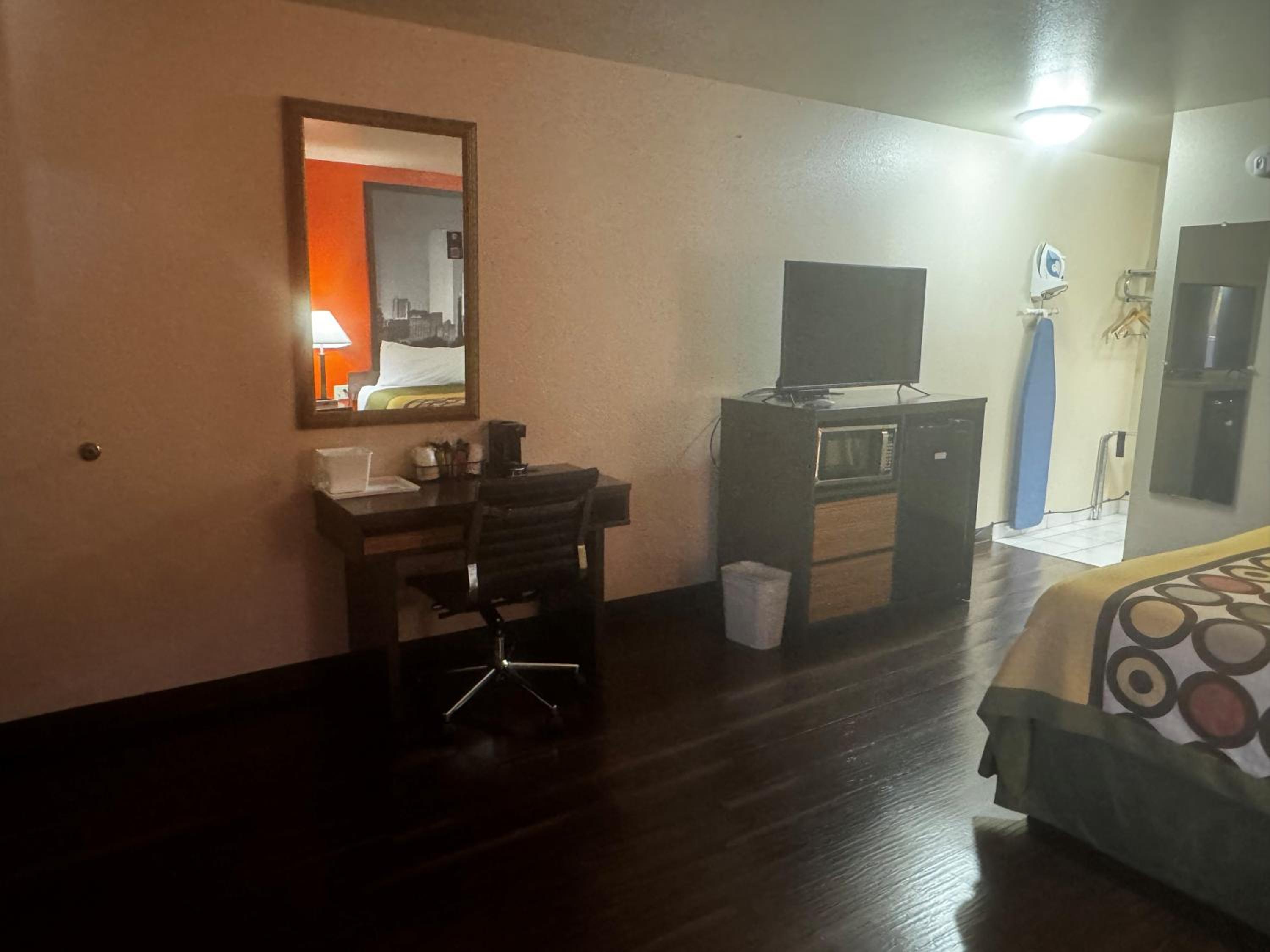 Super 8 by Wyndham Giddings, Billede 24
