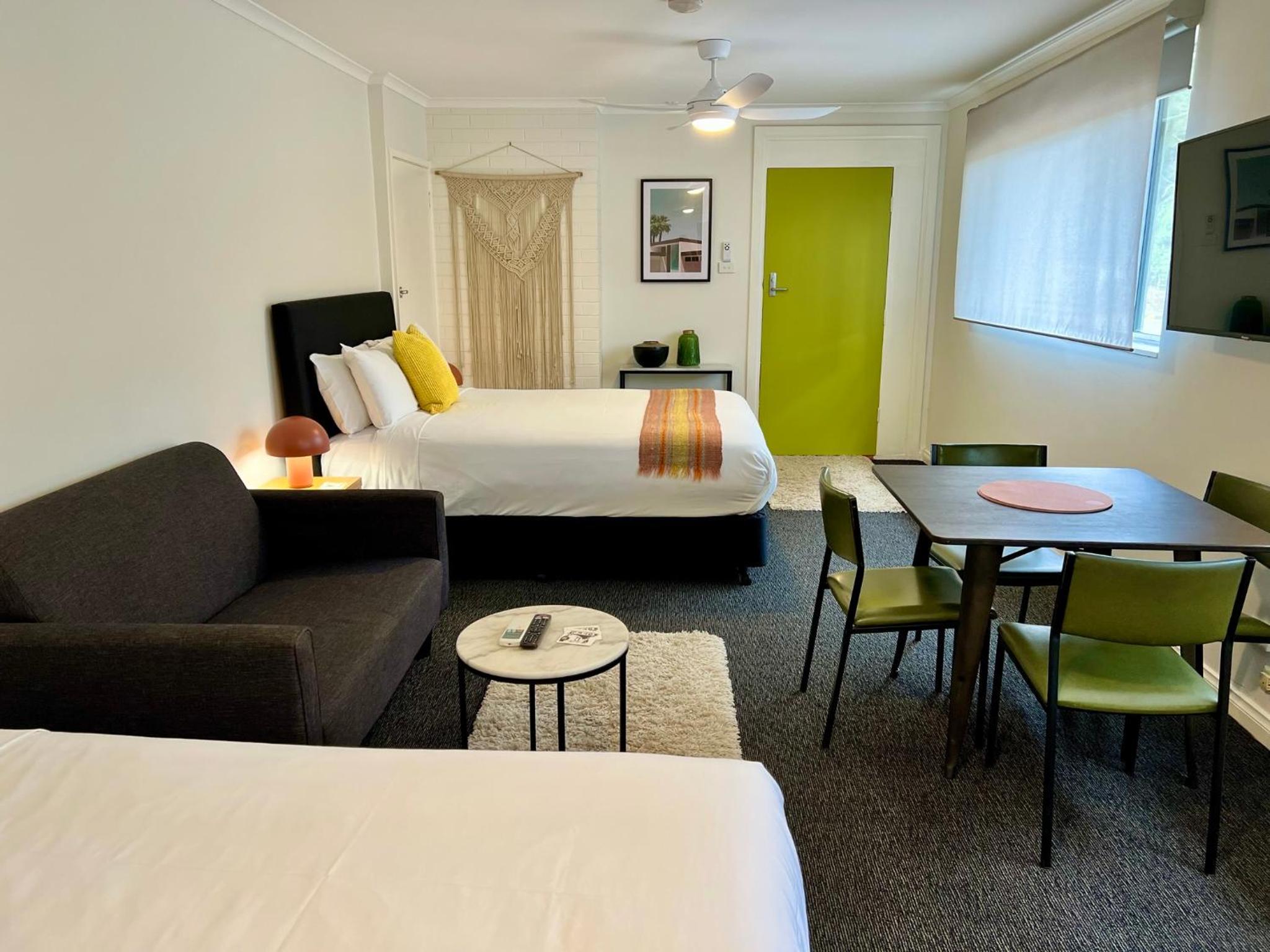 Warburton Motel