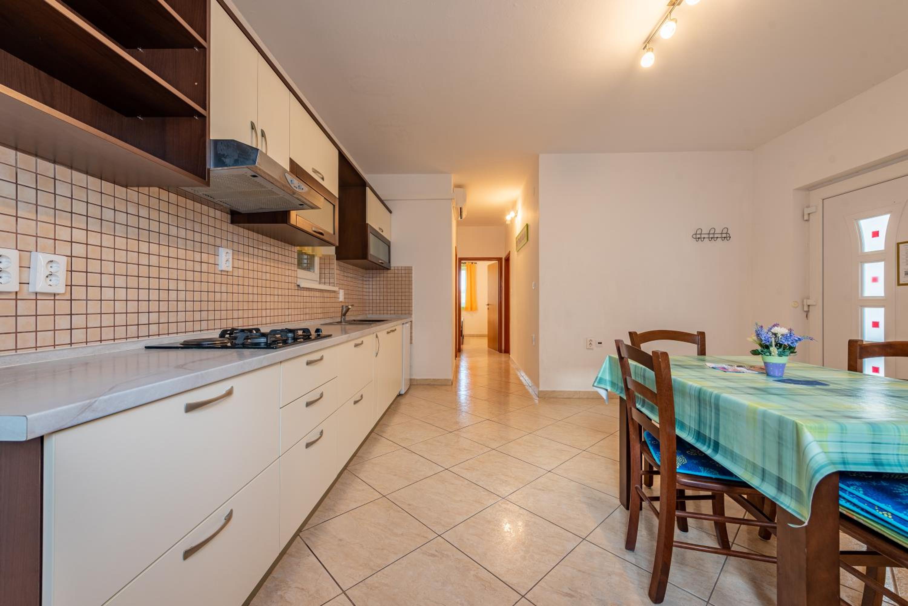 haus toni view 5