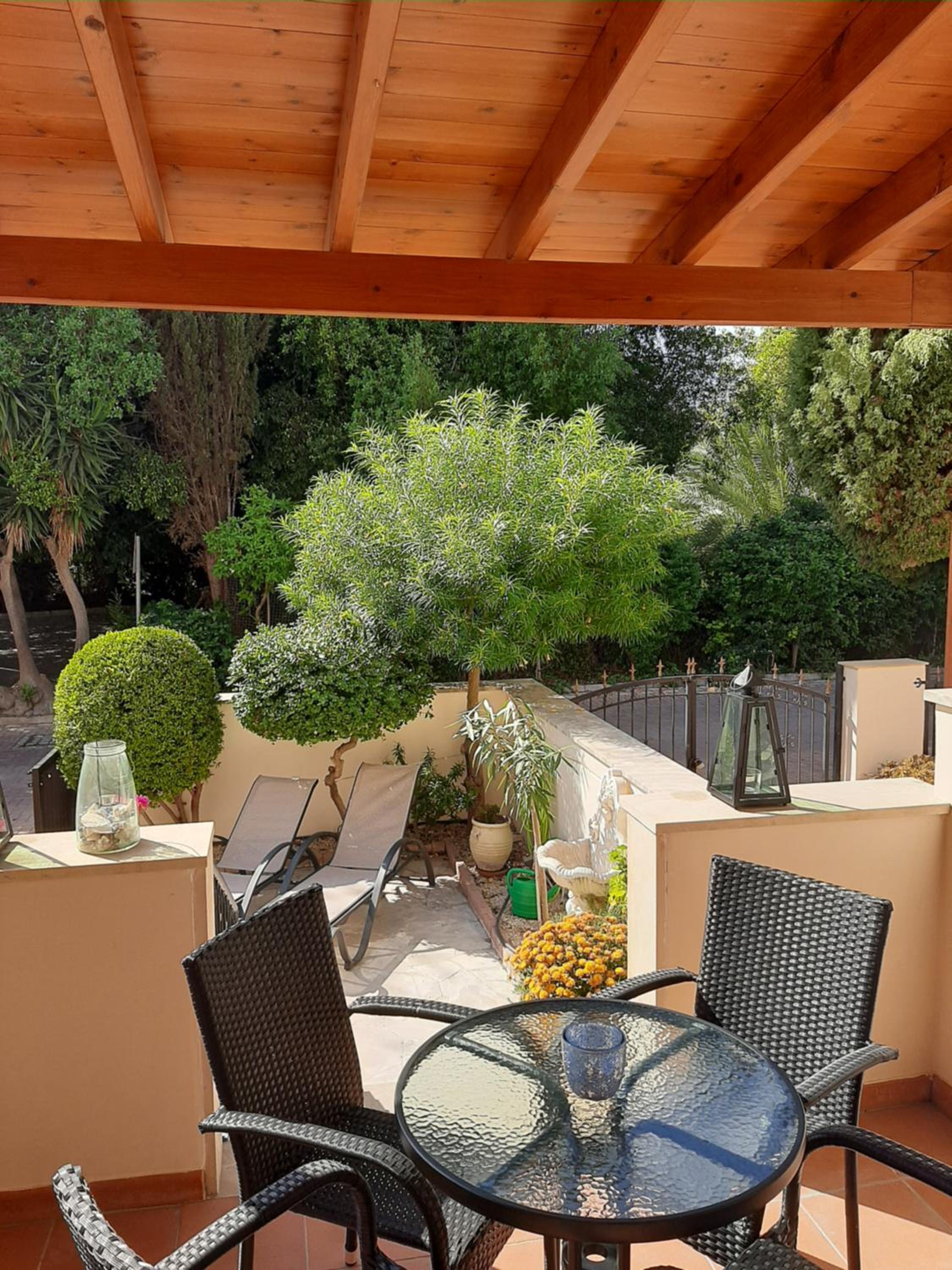 Limnaria Deluxe Maisonette