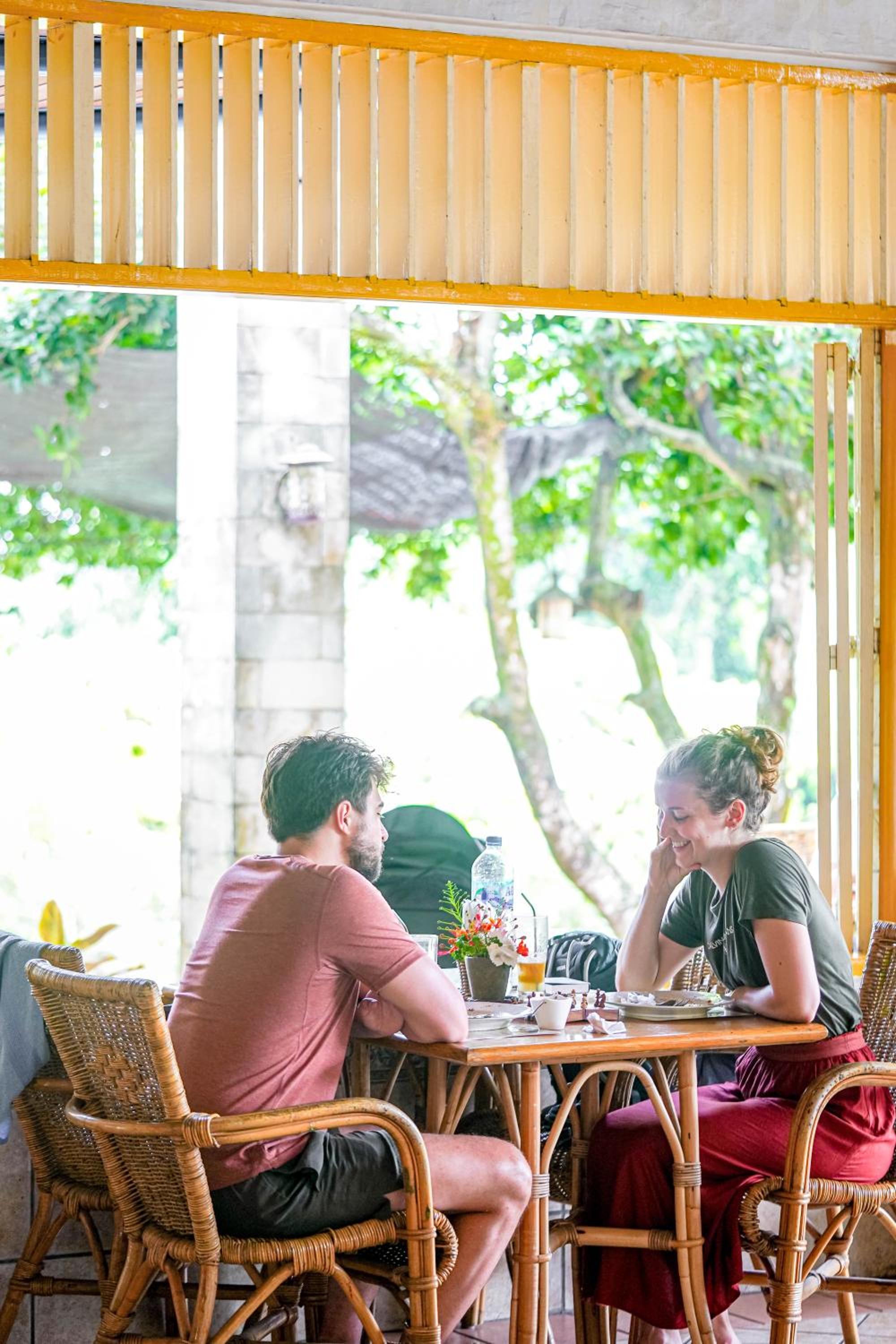 Hotel Deli River and Restaurant Omlandia