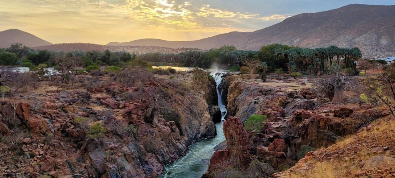 Kapika Waterfall Lodge