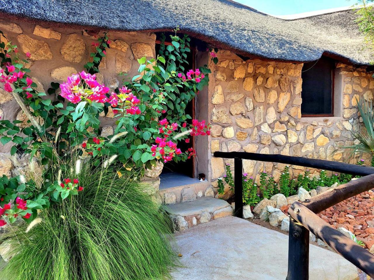 Kapika Waterfall Lodge