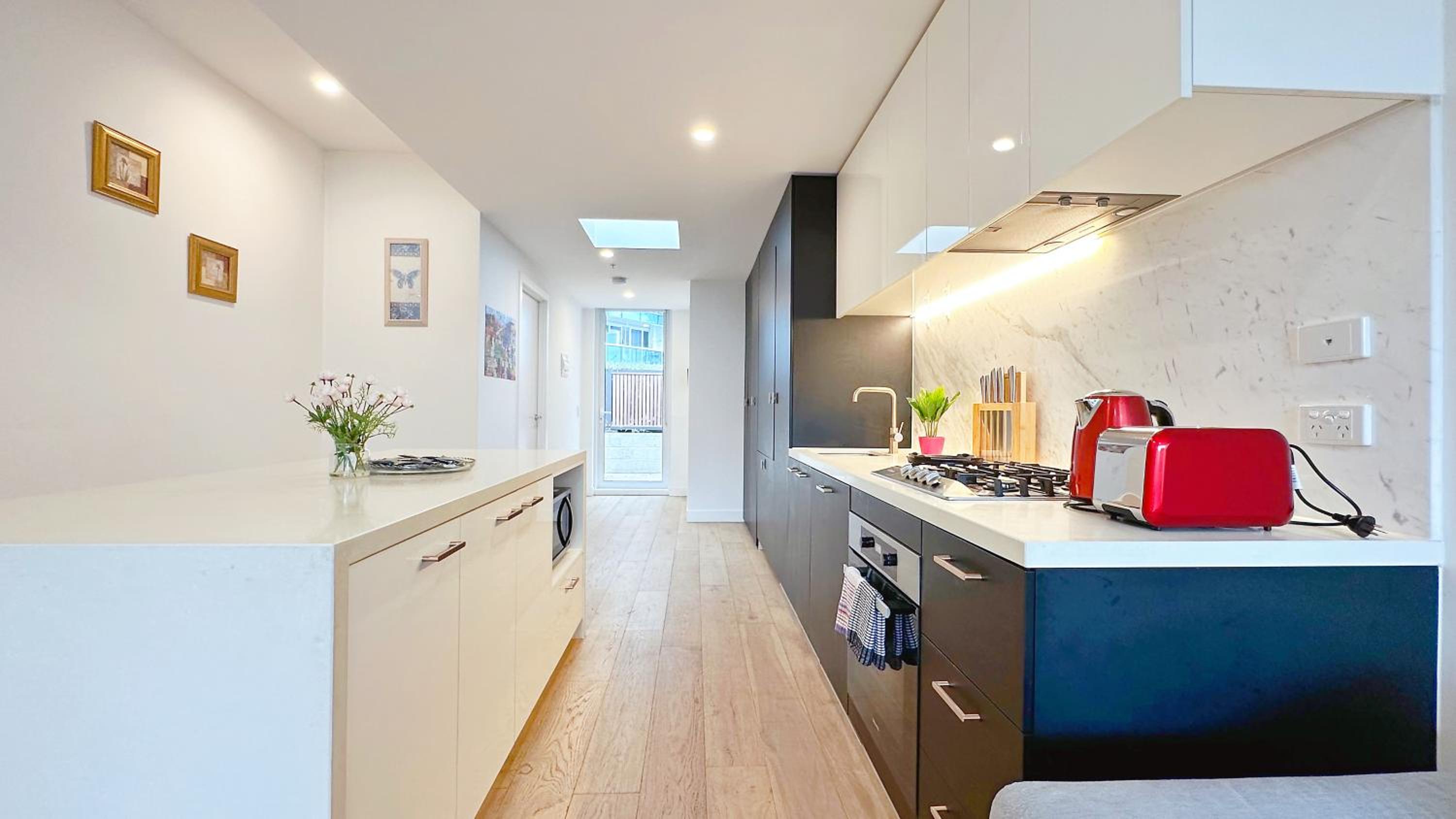 Arden Garden 2B2B1C apartment by GoodLive